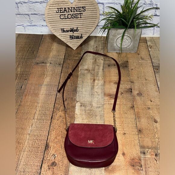 MICHAEL KORS
Leather and Suede Saddle Bag- Oxblood/Maroon - Picture 13 of 13